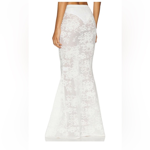 MAJORELLE Narcisa Set in White - Picture 2 of 5